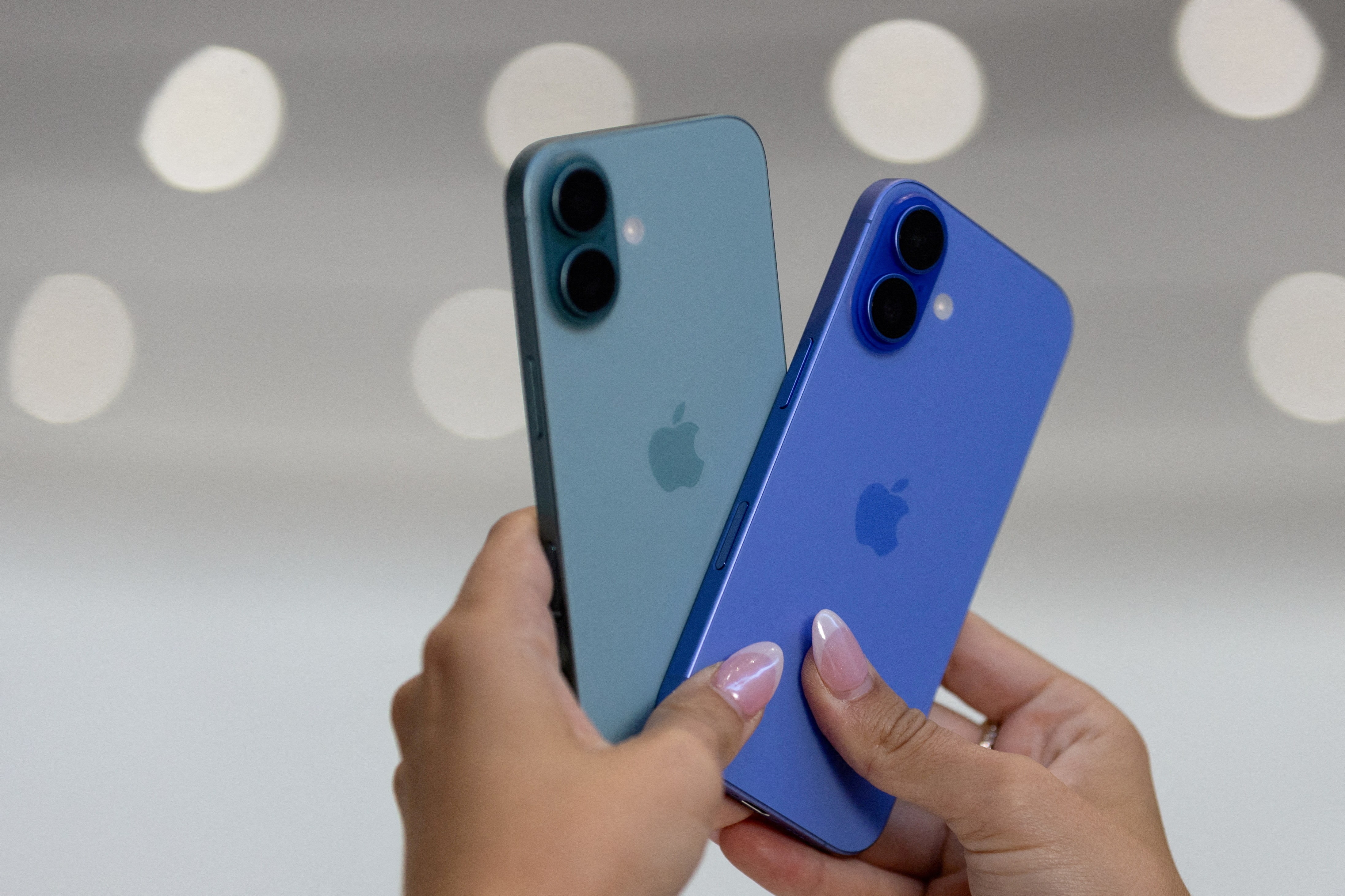 【値上げ】アップル、秋のｉＰｈｏｎｅ値上げを検討　ＷＳＪ報道